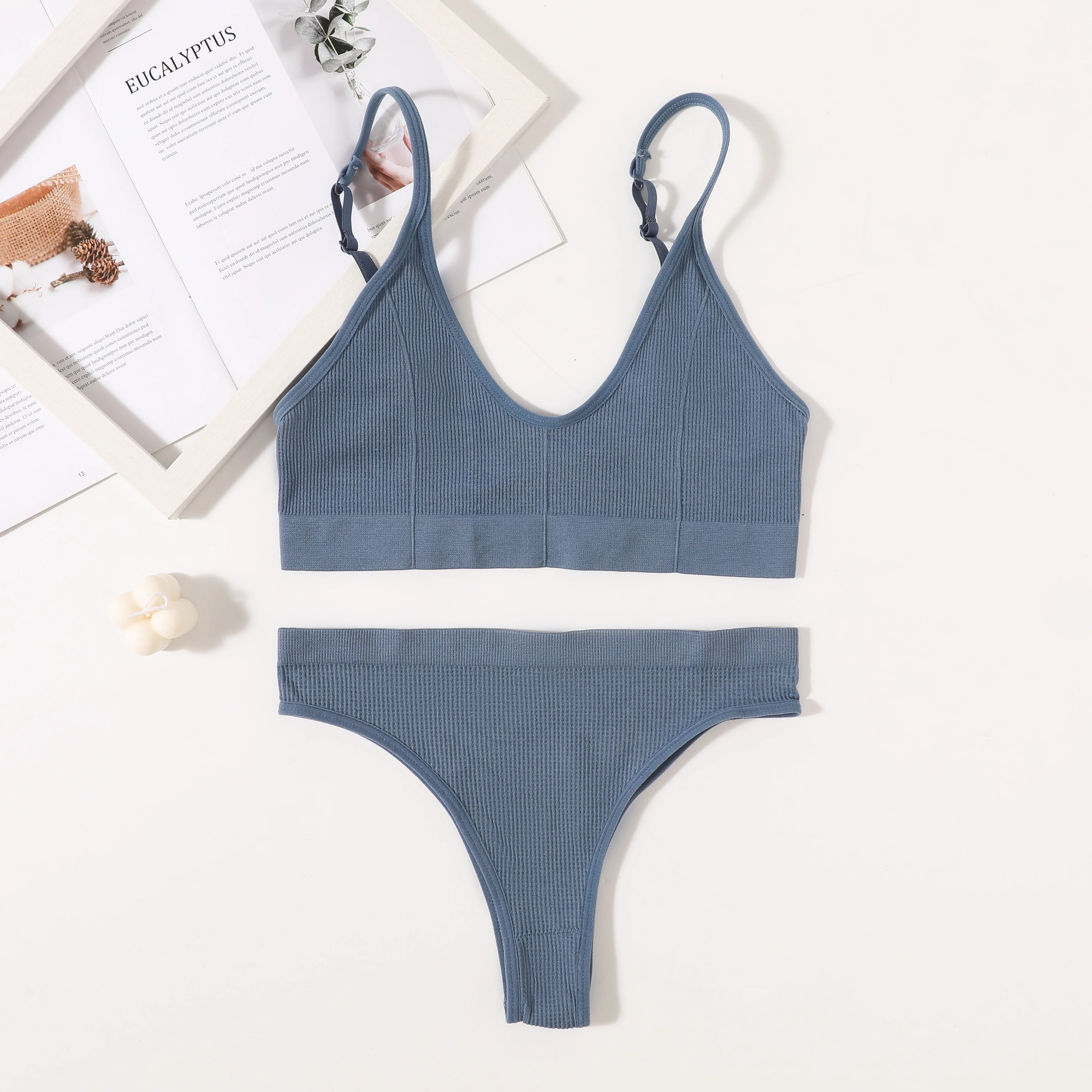 Women Seamless Bra Set Push Up Bras V-neck Tops High Rise Briefs Seamless Underwear Wire Free Brassiere Sexy Lingerie Set