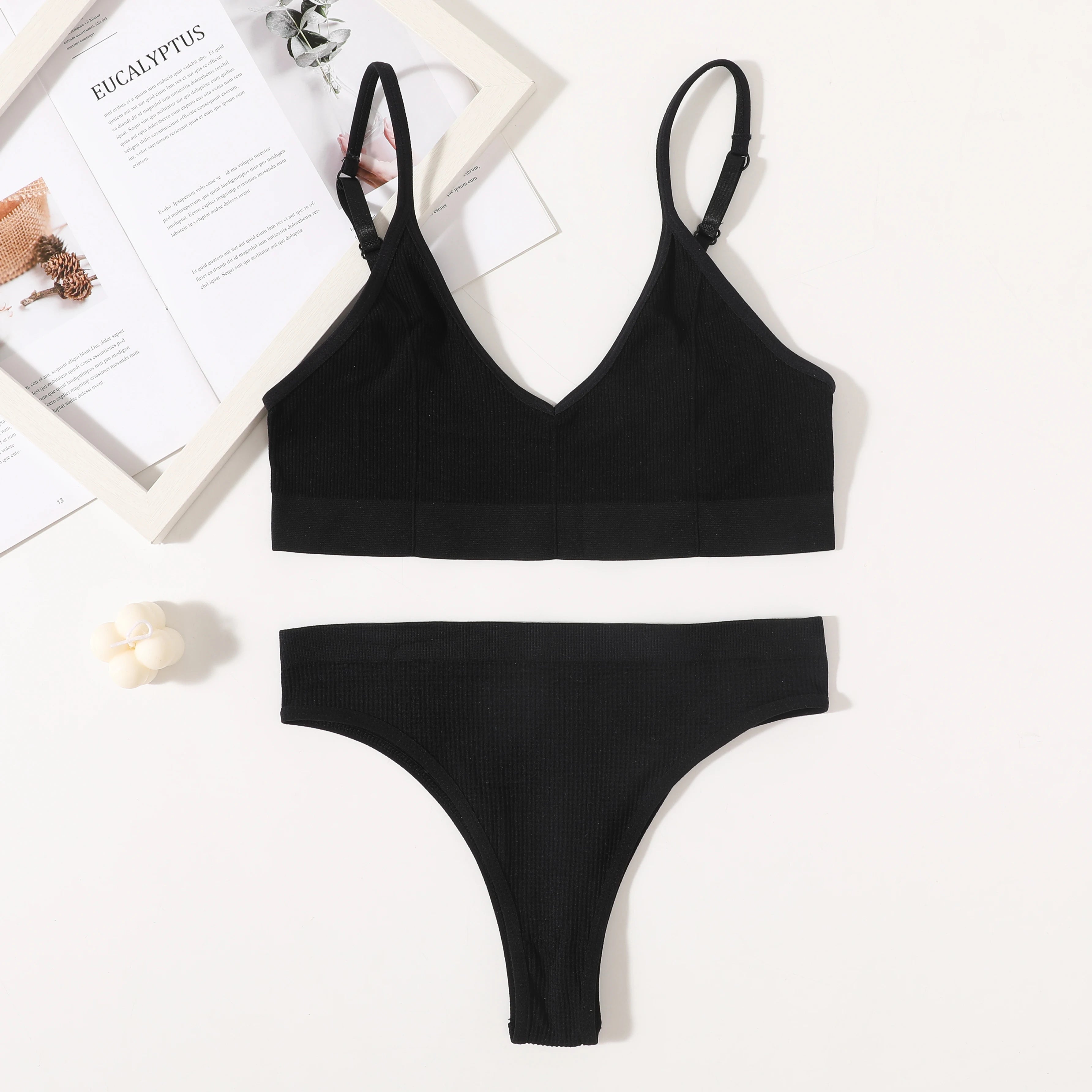Women Seamless Bra Set Push Up Bras V-neck Tops High Rise Briefs Seamless Underwear Wire Free Brassiere Sexy Lingerie Set